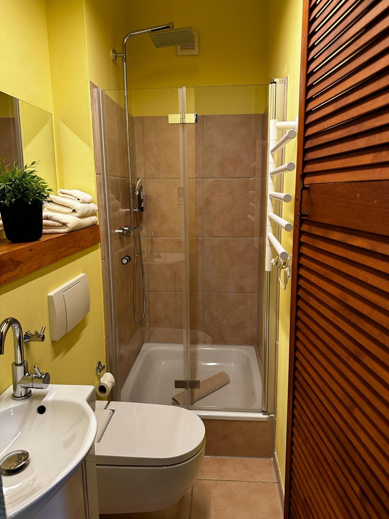 Apartelliment - Smart Uebernachten In Apartamento